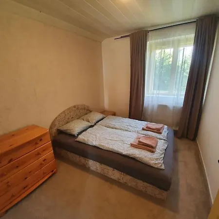 Kisház A Hegyen Apartamento Csopak