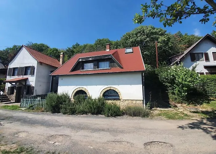 Kishaz A Hegyen Apartament Csopak